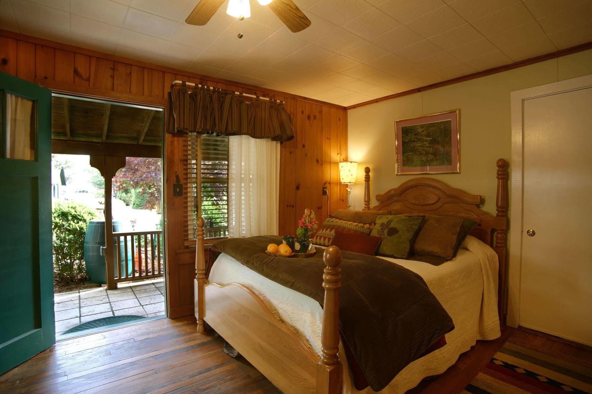 Hemlock Inn 블로잉 롹 외부 사진