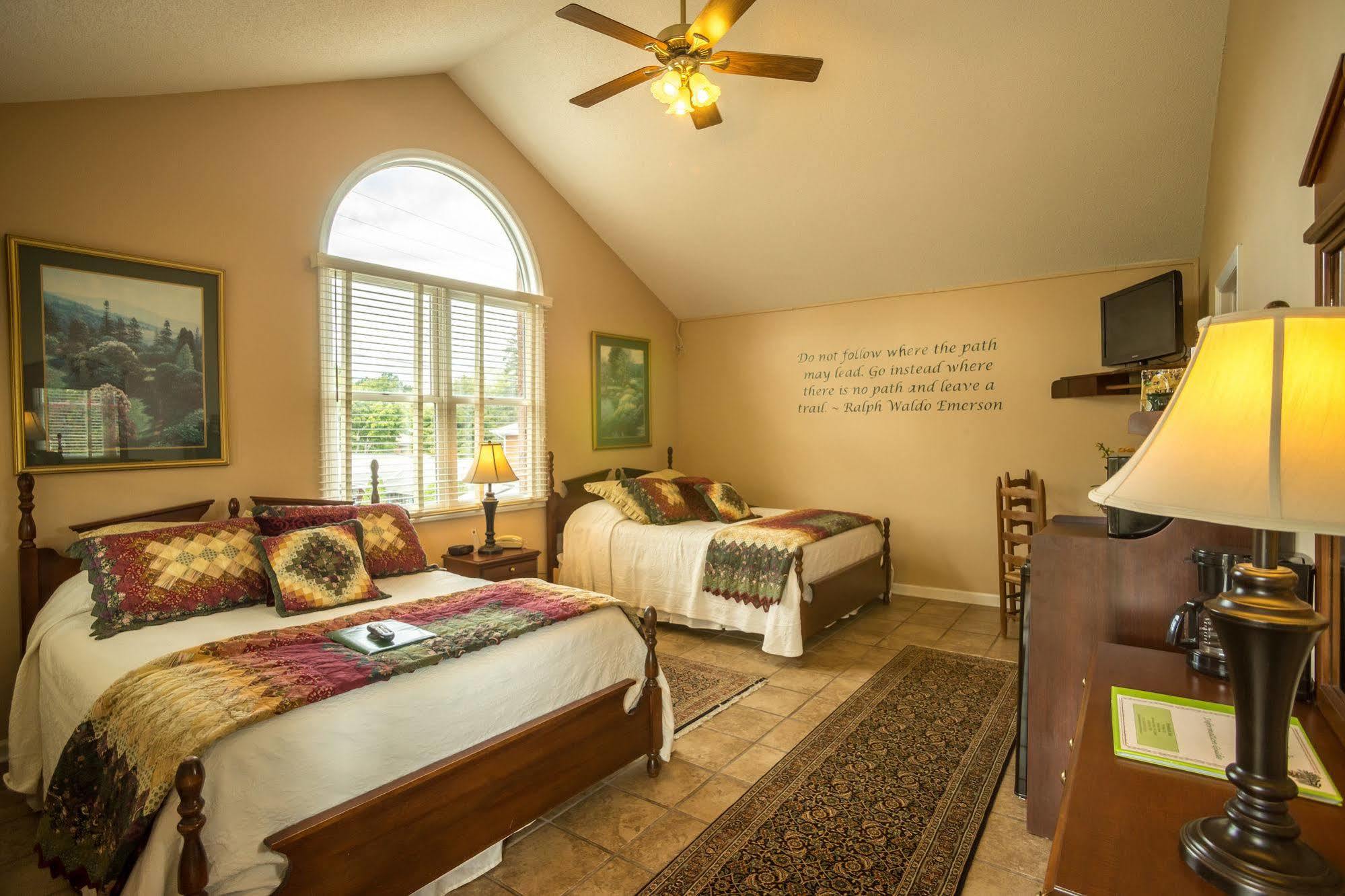 Hemlock Inn 블로잉 롹 외부 사진